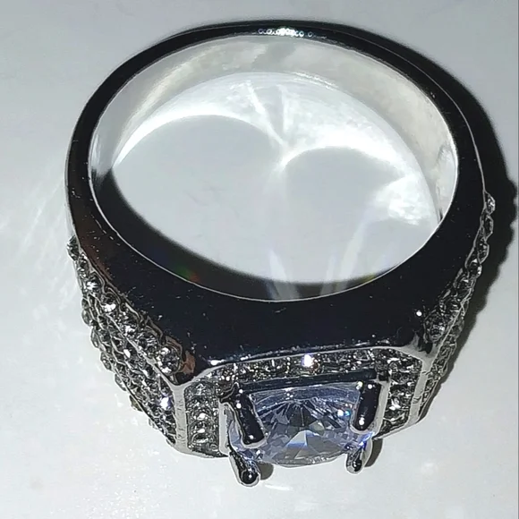 Classic Men's Silver Diamond Pavé Ring Sz 11